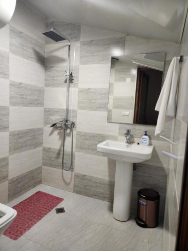 Un baño de Sanli