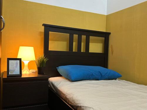 Cozy Partition Room Near Mashreq & MOE Metro