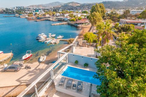 Çimentepe Residence Deluxe 1 - Villa with Heated Pool & Close to Yalikavak Marina