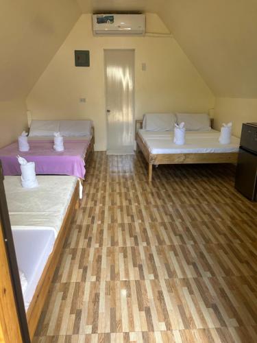 Dwarf Guest Houseにあるベッド