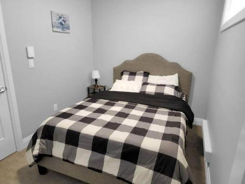 Fotografie z fotogalerie ubytování Cozy, Comfortable, Convenient - Your Ideal 2BR Stay v destinaci Saskatoon