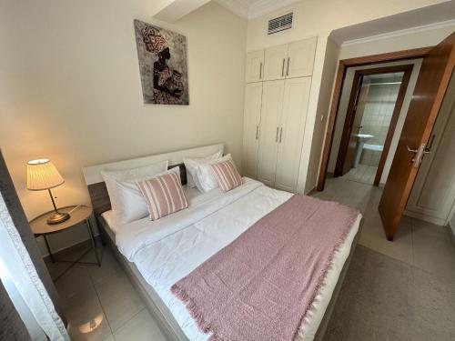 Postel nebo postele na pokoji v ubytování EasyGo - Manchester Tower 1 Bedroom