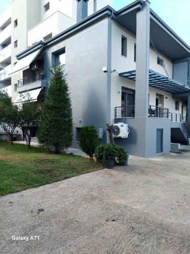 Square Apartments 3