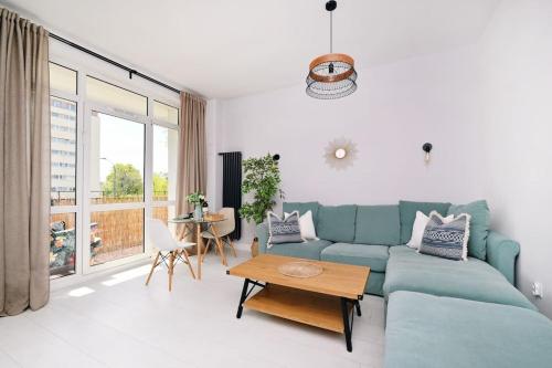 Saska Kępa -ul. Francuska 2' min