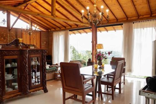 Χώρος καθιστικού στο Cabana em Sao Francisco Xavier com linda vista