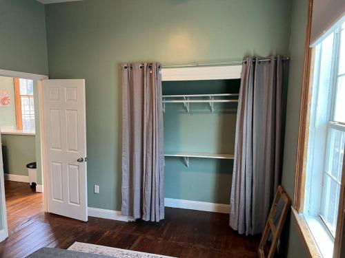 Gallery image of Chilled Pad 2 Blocks from the French Quarters in New Orleans