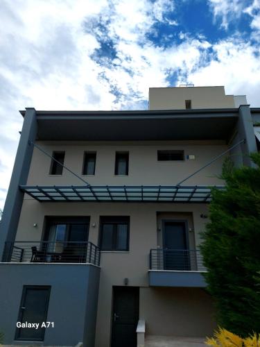 Square Apartments 1