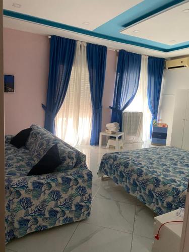 Alex's Home – Photos 2