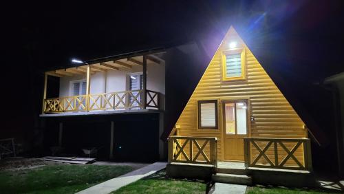 Edificio en el que se encuentra el camping resort