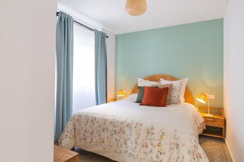 Málaga Centro II: Central and bright apartment with balconies