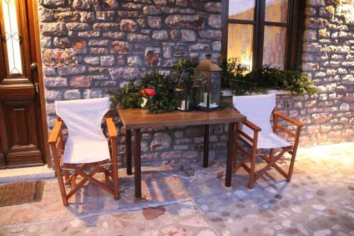 Φωτογραφία από το άλμπουμ του Cozy Mountain Cabin στο Καρπενήσι