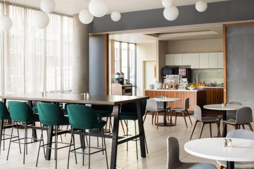 Residence Inn by Marriott Portland Downtown/Pearl District Image