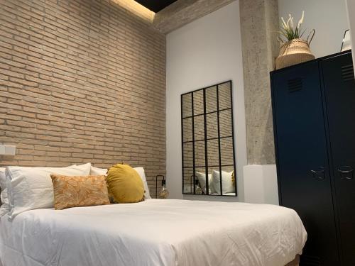 La Reina Beach rooms