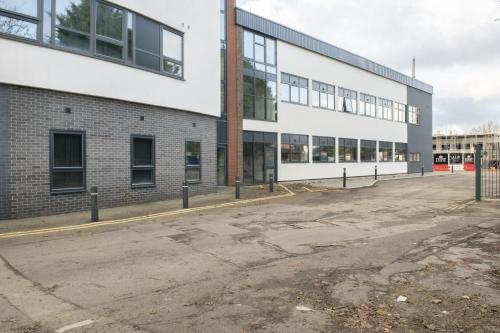 Gambar di galeri bagi Graduation Studios di Beeston