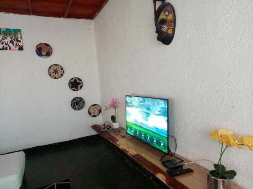 TV/Unterhaltungsangebot in der Unterkunft Akagera guide's House