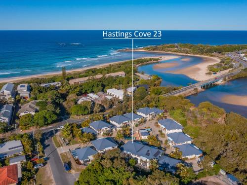 an aerial view of hastings cove resort and the beach at Hastings Cove Holiday Apartments in Hastings Point