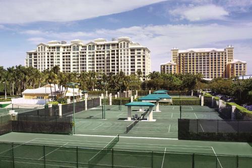 Εγκαταστάσεις για τένις ή/και σκουός στο The Ritz-Carlton Key Biscayne, Miami ή εκεί κοντά