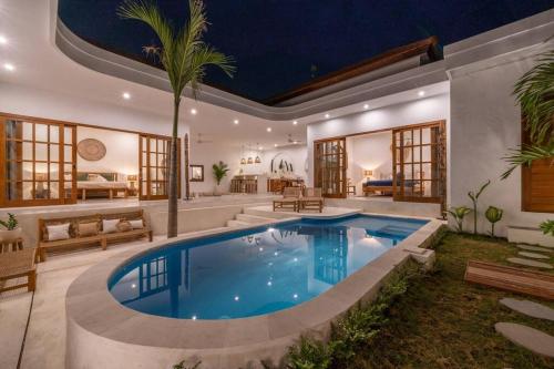 Πισίνα στο ή κοντά στο CASA BIARI : Tropical Vibes - 3 min from beach