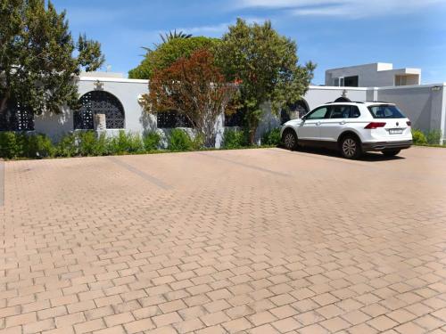 Φωτογραφία από το άλμπουμ του Villa Venusta Luxury Guesthouse - Solar Power σε Hermanus