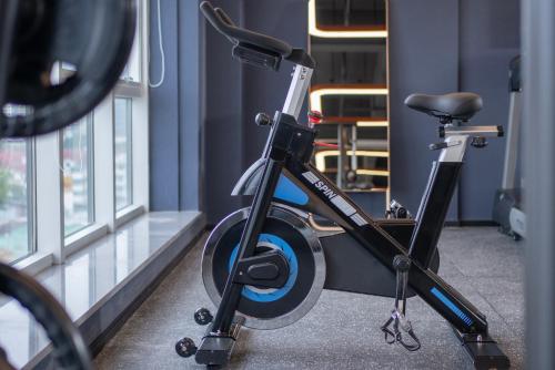 Γυμναστήριο ή/και όργανα γυμναστικής στο Holiday Inn Express Mianyang Sci-Tech City by IHG