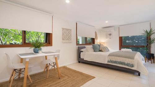 Cama o camas de una habitación en MacMasters Studio Retreat