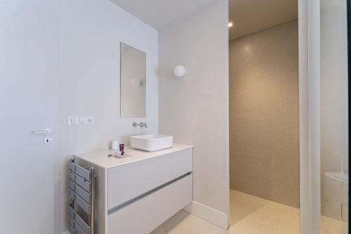 Très bel appartement en rez de jardin, Pereire, 100 m de la plage