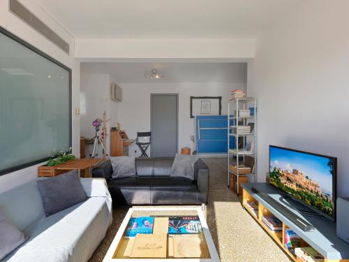 Eastern Aromas Loft in the Heart of Psyrri