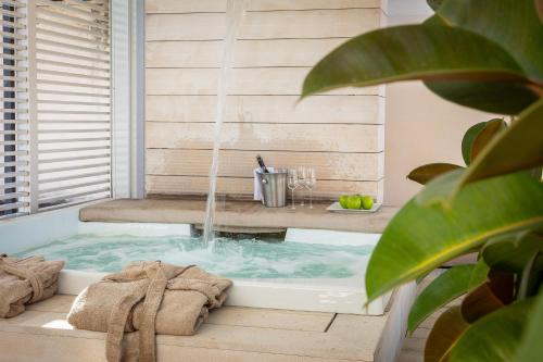 Amazing Piazza Venezia with Jacuzzi and terrace