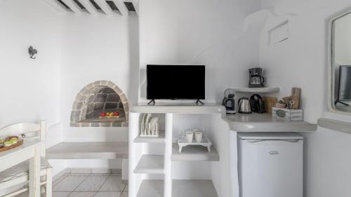 Gallery image of Floras Rooms in Pollonia