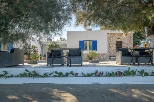 Gallery image of Floras Rooms in Pollonia