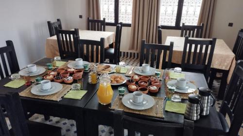 Φαγητό σε αυτό το ξενοδοχείο ή κάπου εκεί κοντά