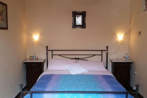 A bed or beds in a room at Casa San Francesco