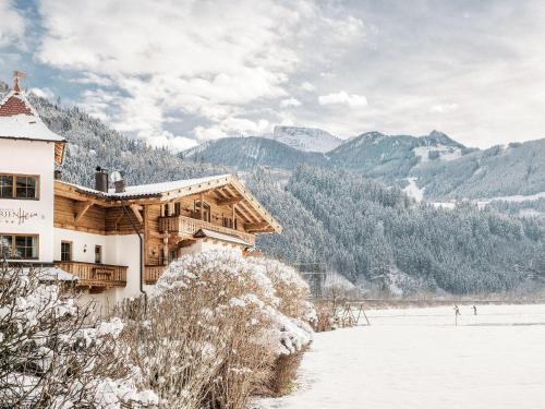 Gallery image of Wohlfühl Ferien-Heim Aparthotel 4 Sterne in Zell am Ziller