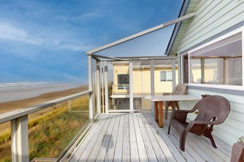 Wakonda Oceanfront Escape – Photos 3