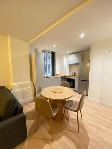 Cozy 1BR in Lyon Center