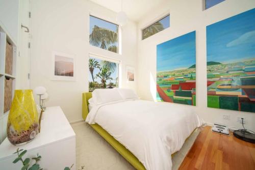 Lemon Tree Loft Chic Studio in the Heart of Culver