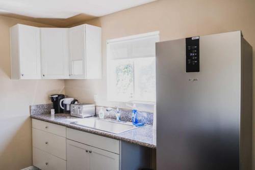 Lovely Studio in Mid-City near Koreatown