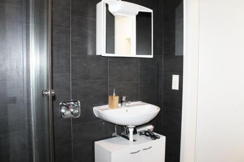 Ένα μπάνιο στο Fully equipped Apartments
