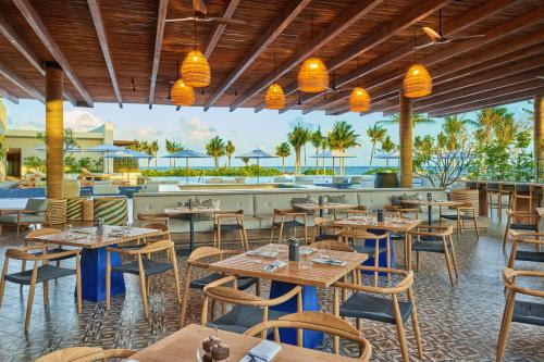 Restaurace v ubytování The St. Regis Kanai Resort, Riviera Maya