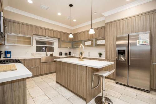 Luxurious 6BR 5 Bath Home near Crypto Arena DTLA
