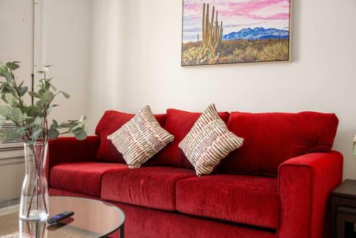 Beautiful 2BR unit in the heart of K-Town