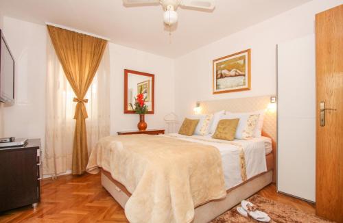 Duplex, 3 rooms apartment with own garden, to the beach