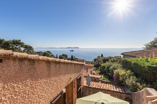 Bastidon Avec Terrasse Vue Mer