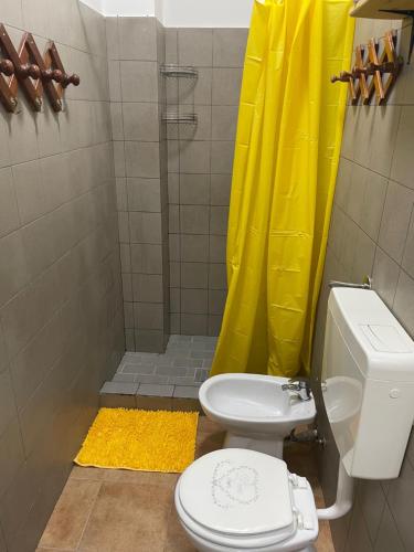 YELLOW HOUSE – Photos 3