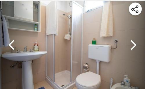 Un baño de Casa indipendente a 20m dal mare