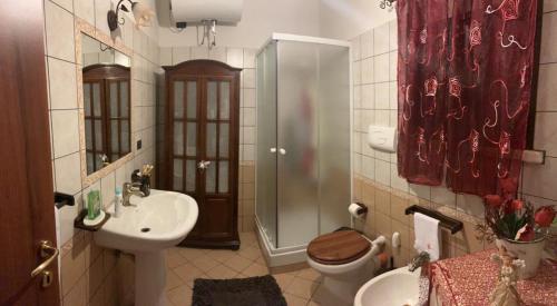 Ванная комната в The Home Family sul Lago