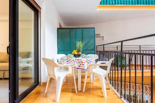 Stay in Heart of Marbella Town on the Coast photo 3