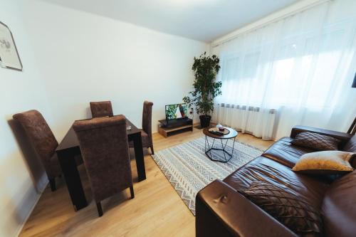 Χώρος καθιστικού στο Sunny Apartment