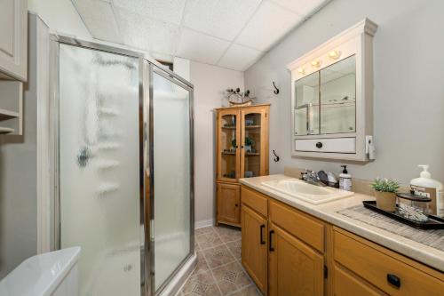 Gallery image of Log Cabin with Private Hot Tub on Wenatchee River! in Leavenworth