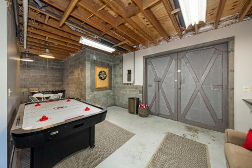 Gallery image of Log Cabin with Private Hot Tub on Wenatchee River! in Leavenworth